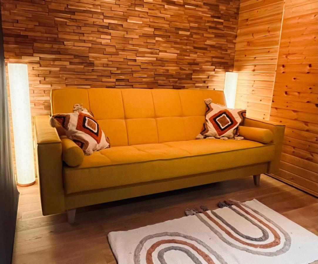 Moodysun Studio, Remote Tiny Home Comarnic Buitenkant foto