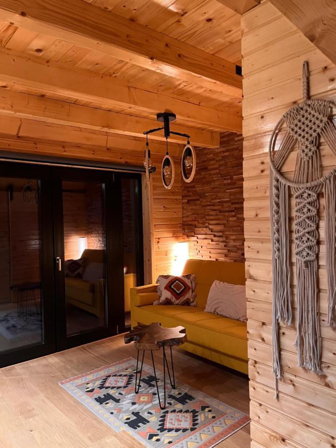 Moodysun Studio, Remote Tiny Home Comarnic Buitenkant foto